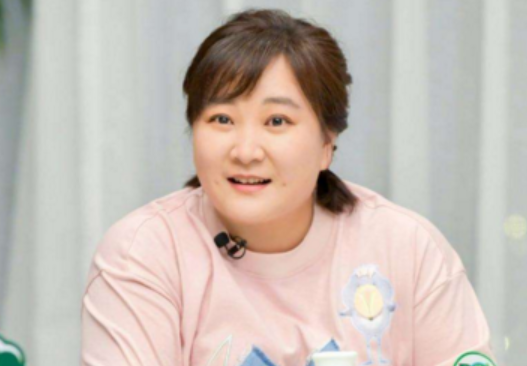 贾玲多少岁