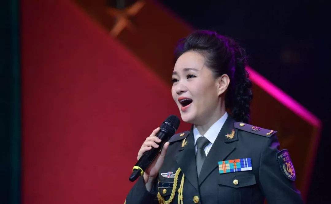 人世间片尾曲是谁唱的