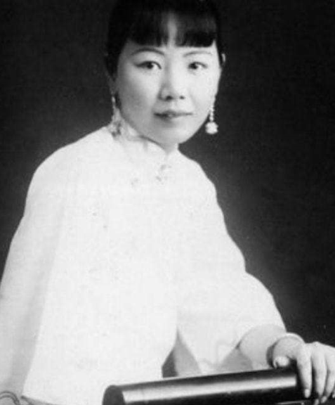 中国银幕第一位女演员是谁