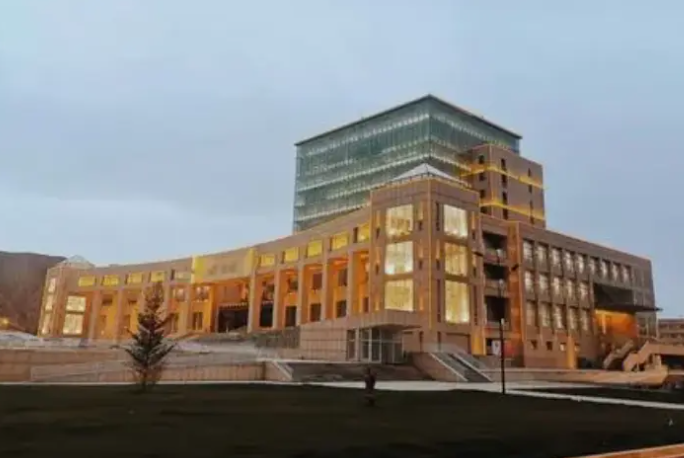 西北民族大学是几本