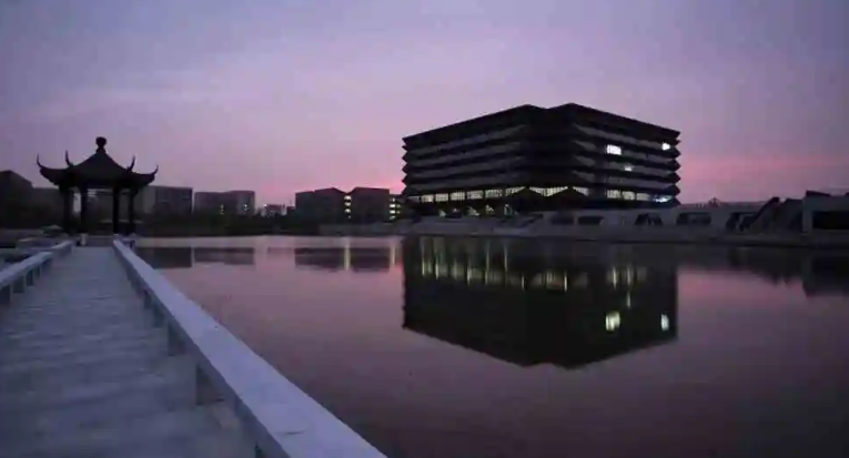 嘉兴学院是几本