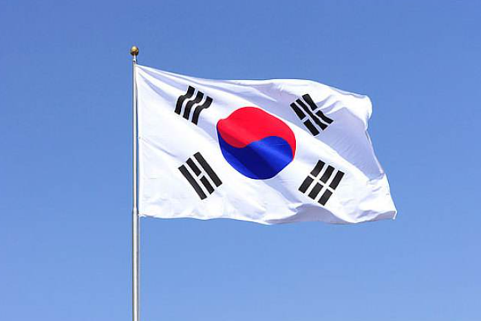 韩国国旗是谁设计的