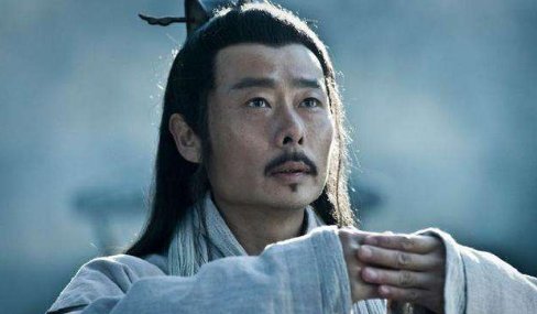 运筹帷幄之中形容谁