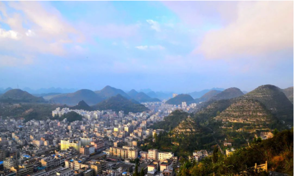 黄果树瀑布位于哪里？