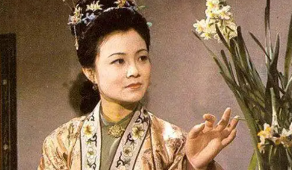 贾珍的媳妇是谁