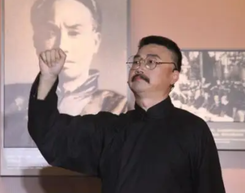 十月革命后以谁为代表