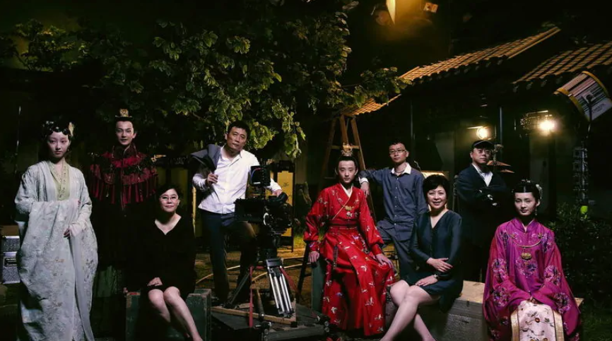 红楼梦是什么时候出的