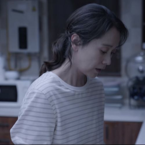 心居最后冯晓琴和谁在一起了