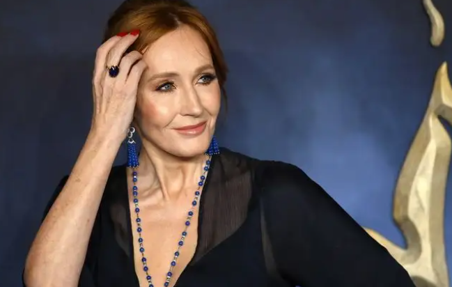 哈利波特的作者是谁