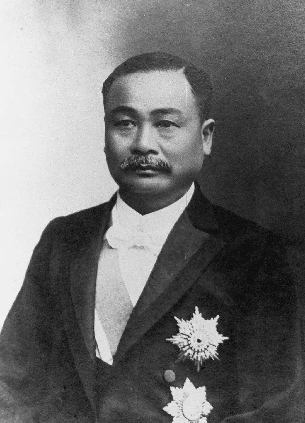 中国铁路之父是谁