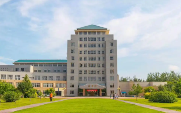 保定学院是几本