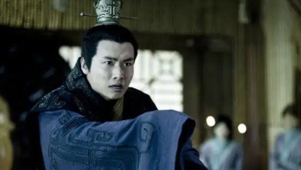 秦始皇死后谁继承了他的皇位