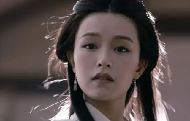 天龙八部里王语嫣是谁的女儿