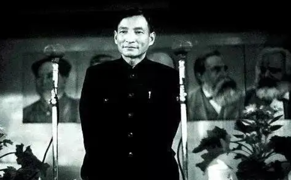 提出三个主体三个补充的人是谁