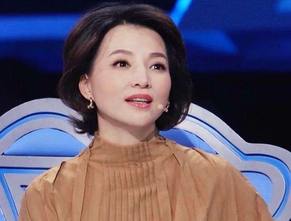 董卿为什么被央视开除