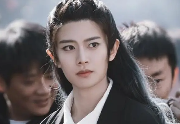 与君初相识总共几集