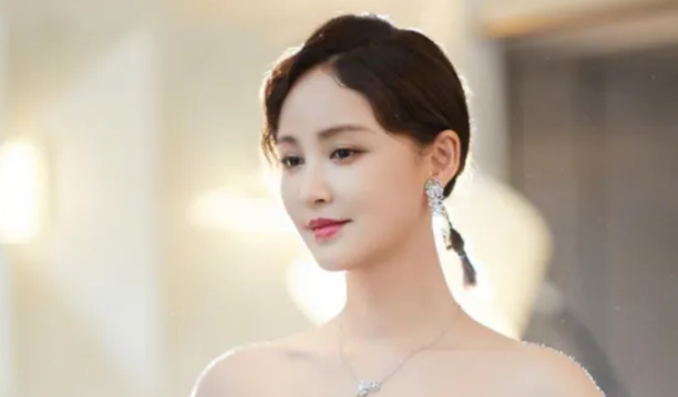 袁弘的第一任妻子是谁