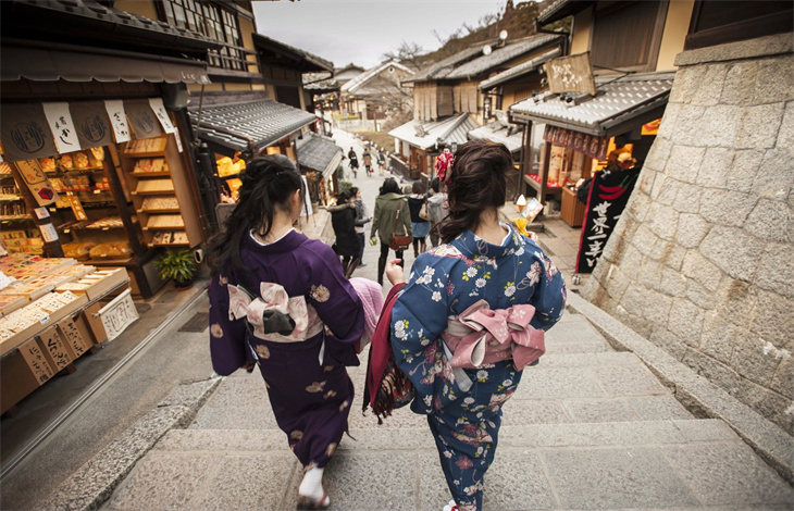 日本多少岁是未成年