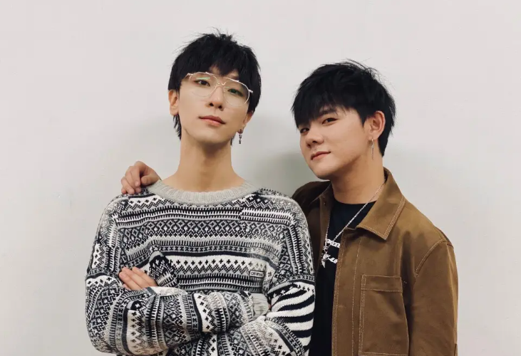 景向谁依真名叫什么