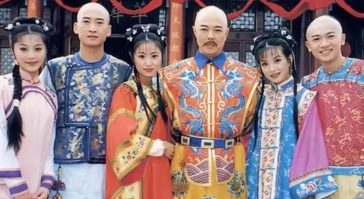 还珠格格里的老佛爷是不是甄嬛