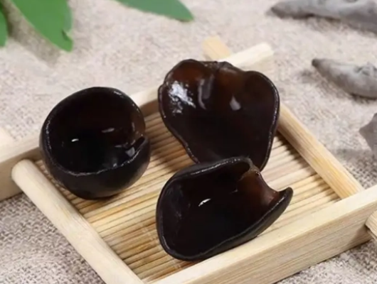 木耳分哪几种？