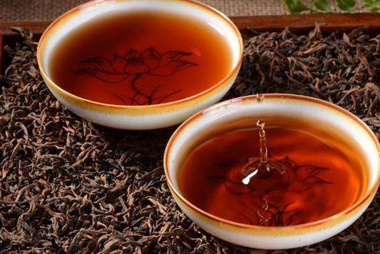 喝过的红茶茶叶能浇花吗