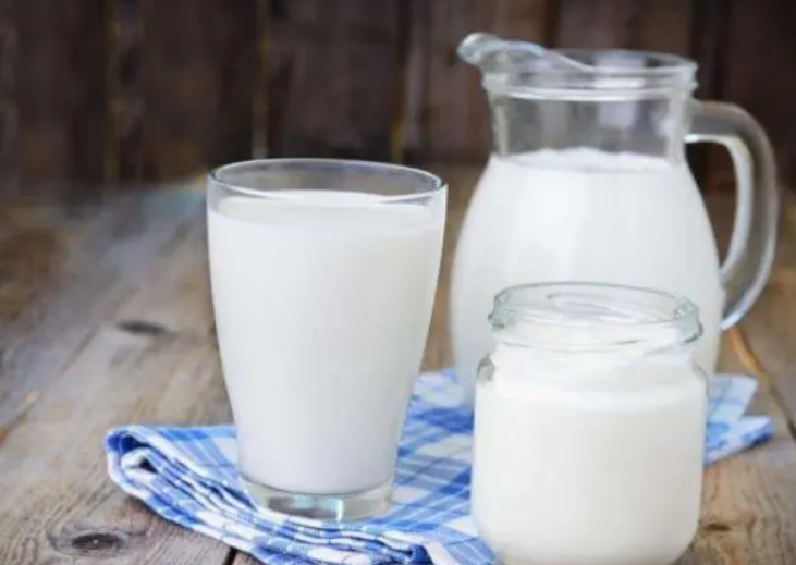 纯牛奶过期能浇花吗