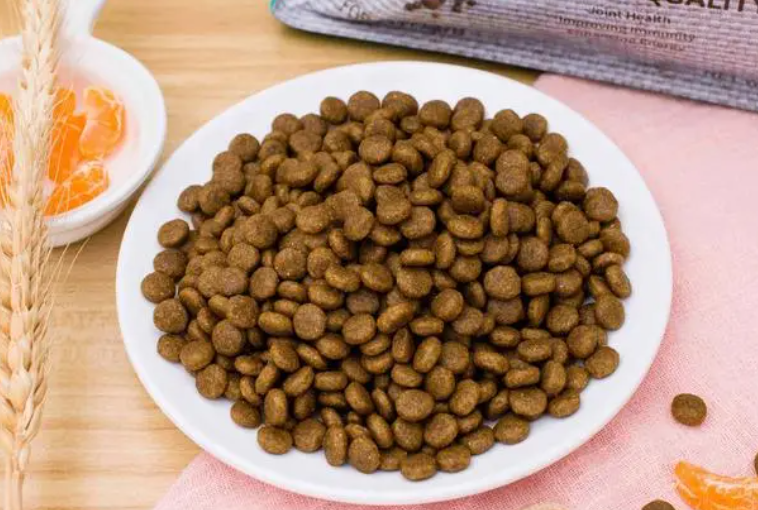 过期的狗粮能做花肥吗