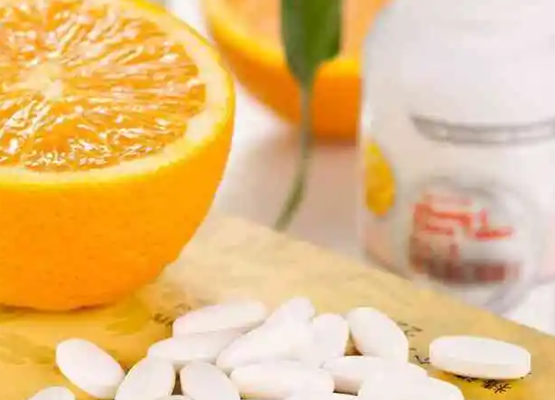 一粒维生素C加多少水浇花