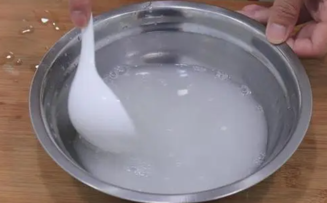 面粉水可以浇花吗