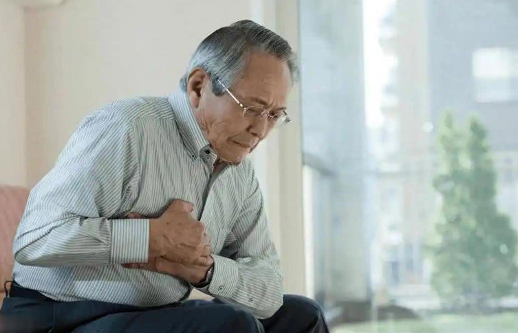 医生揭秘：每天睡午觉的人，60岁后大多变成这样