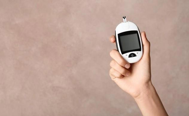 血脂高的人都注意了! 医生提醒：坚持做好这些事，控制血脂并不难